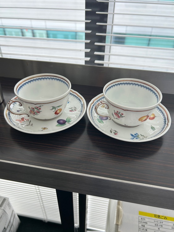 リチャードジノリ　カップとソーサー2脚（食器）の商品画像 - 査定依頼日：2025年8月12日 - 最高査定価格：2,000円