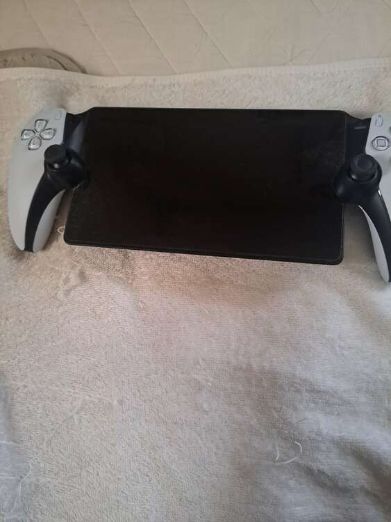プレイステーションポータブル（ゲーム機本体・ゲームソフト）の商品画像 - 査定依頼日：2025年4月10日 - 最高査定価格：6,000円