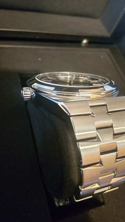 ヴァシュロン コンスタンタン オーヴァーシーズ 4500 110a-B483（高級時計）の商品画像 - 査定依頼日：2024年12月24日 - 最高査定価格：3,350,000円