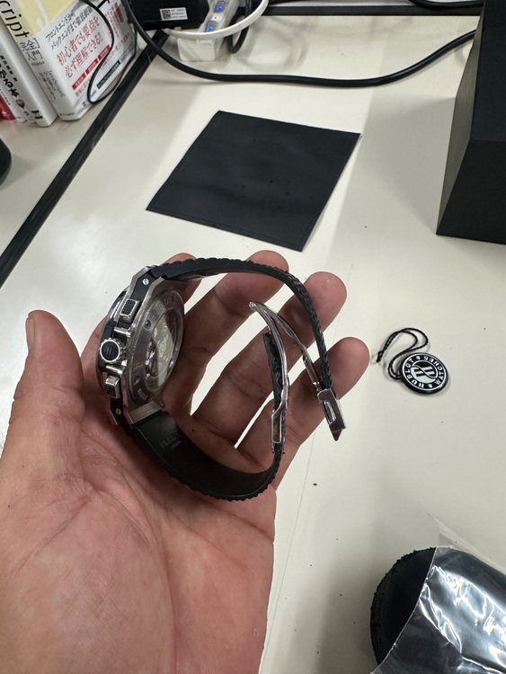 ウブロ ビックバン 301.SX.130.RX.11（高級時計）の商品画像 - 査定依頼日：2025年6月25日 - 最高査定価格：850,000円