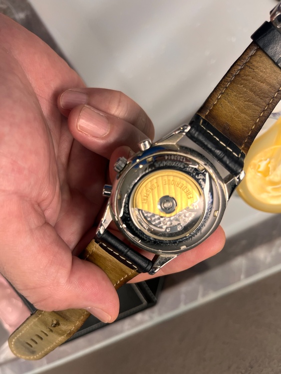 その他 その他 FC-392X5B4/5/6（高級時計）の商品画像 - 査定依頼日：2026年4月19日 - 最高査定価格：100,000円