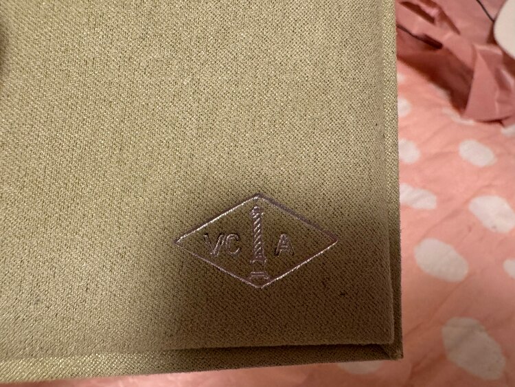 Van Cleef & Arpels Vintage Alhambra カーネリ（金・貴金属）の商品画像 - 査定依頼日：2024年8月13日 - 最高査定価格：100,000円