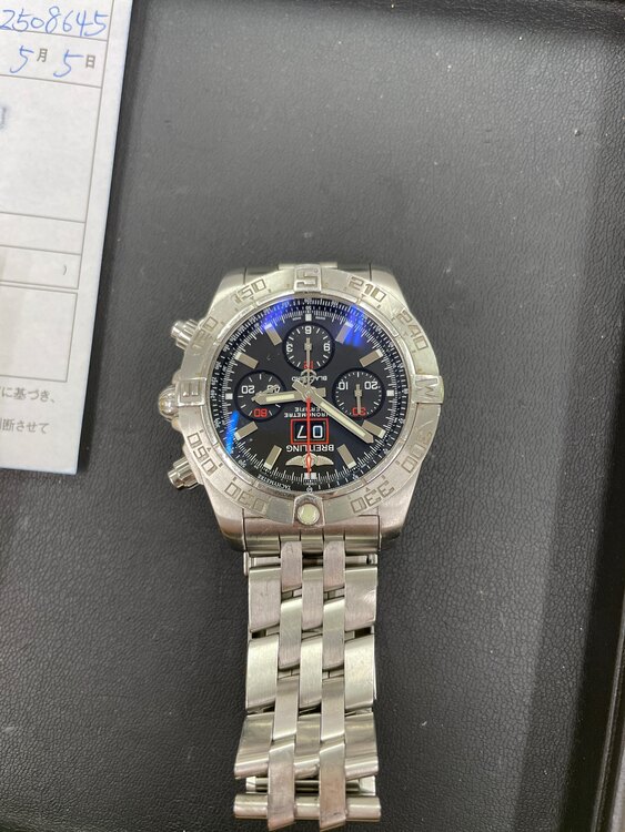 ブライトリング クロノマット A440B71P（高級時計）の商品画像 - 査定依頼日：2025年3月17日 - 最高査定価格：400,000円