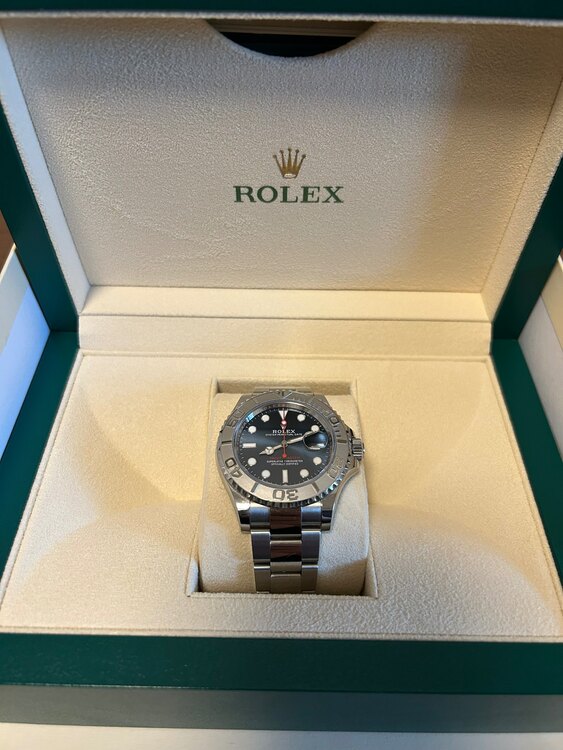 ロレックス ヨットマスター 126622  ブルーもじば（高級時計）の商品画像 - 査定依頼日：2025年4月13日 - 最高査定価格：1,980,000円