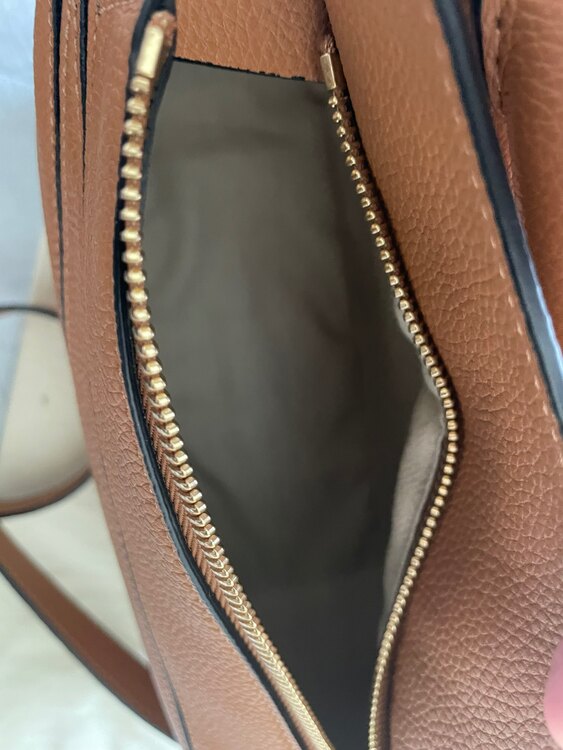 LOEWE ロエベ パズルバッグ スモール ソフトグレインカーフライトキャメル（ブランド財布・小物）の商品画像 - 査定依頼日：2025年5月7日 - 最高査定価格：125,000円