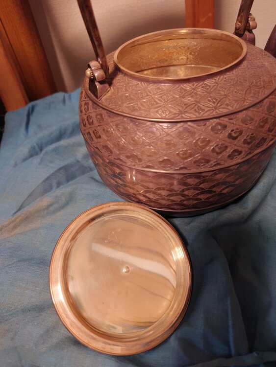 一鶴斉　湯沸　銀瓶　煎茶道具　純銀762g　（美術品・骨董品）の商品画像 - 査定依頼日：2026年6月17日 - 最高査定価格：280,000円