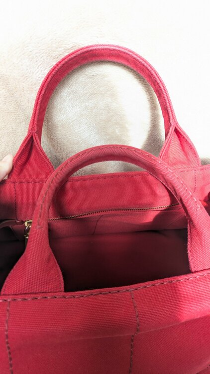 プラダ  （ブランドバッグ）の商品画像 - 査定依頼日：2026年3月6日 - 最高査定価格：70,000円