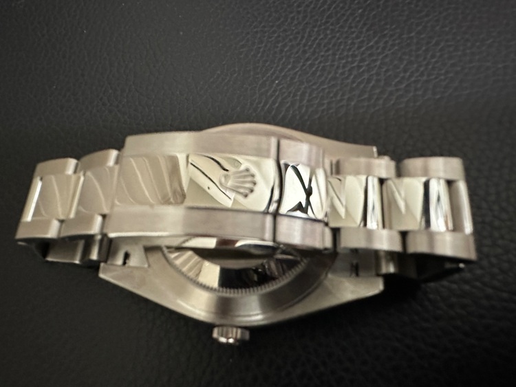 ロレックス デイトジャスト 12630（高級時計）の商品画像 - 査定依頼日：2025年9月1日 - 最高査定価格：1,520,000円