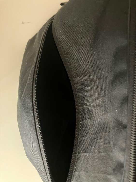 PORTER ハイブリット　DAYPACK（ブランド財布・小物）の商品画像 - 査定依頼日：2025年5月15日 - 最高査定価格：3,500円