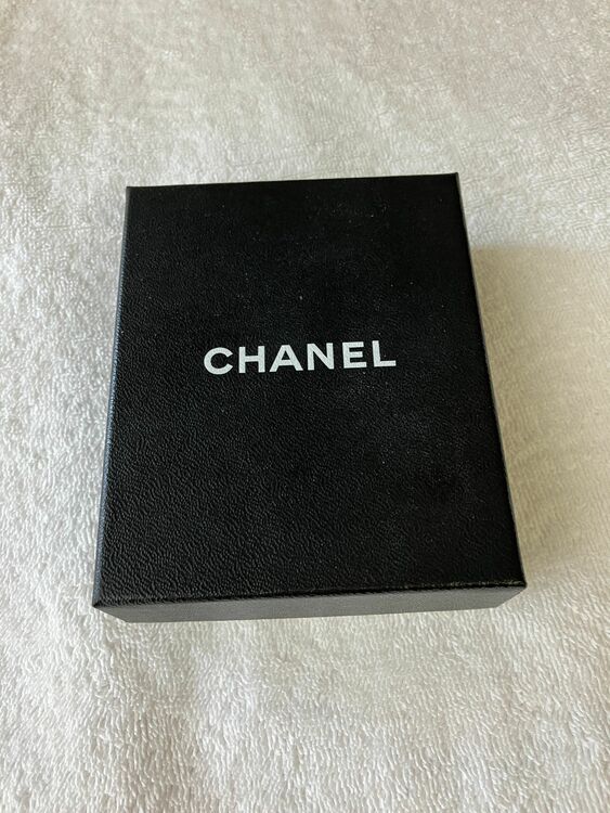 髪留め（古着・ファッション）の商品画像 - 査定依頼日：2025年6月7日 - 最高査定価格：17,000円