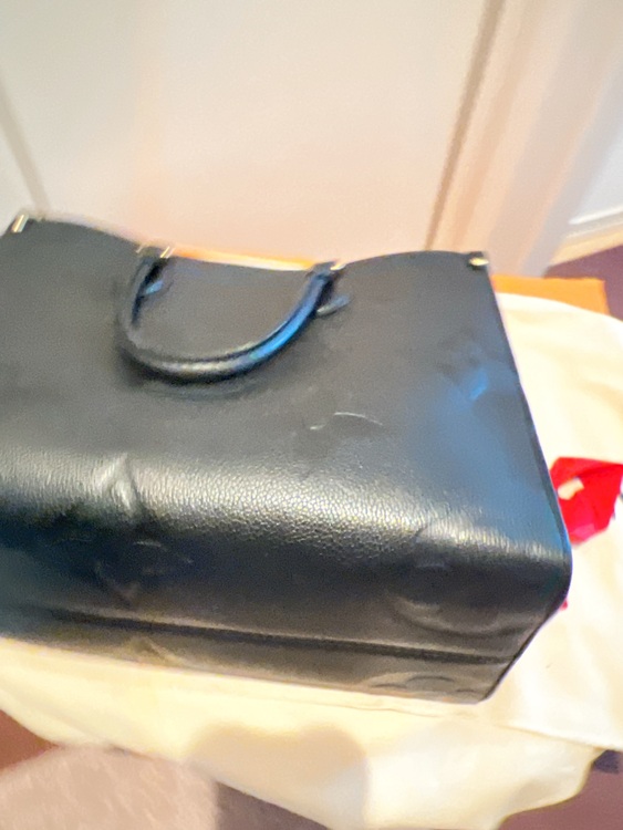 ルイヴィトン　オンザゴーMM 型番 M45595（ブランドバッグ）の商品画像 - 査定依頼日：2025年6月3日 - 最高査定価格：333,000円