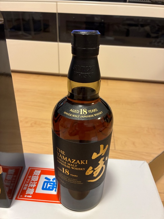 ウイスキー サントリー山崎 （お酒）の商品画像 - 査定依頼日：2025年12月28日 - 最高査定価格：88,000円