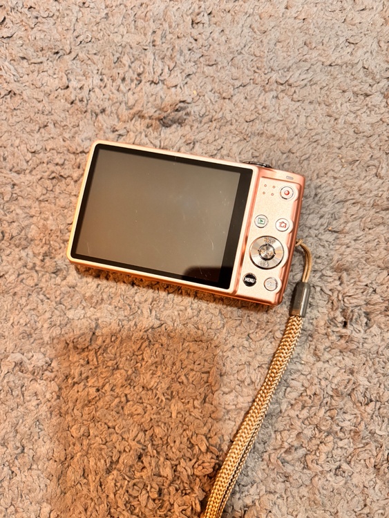Casio のEXILIM（カメラ）の商品画像 - 査定依頼日：2026年6月3日 - 最高査定価格：7,000円