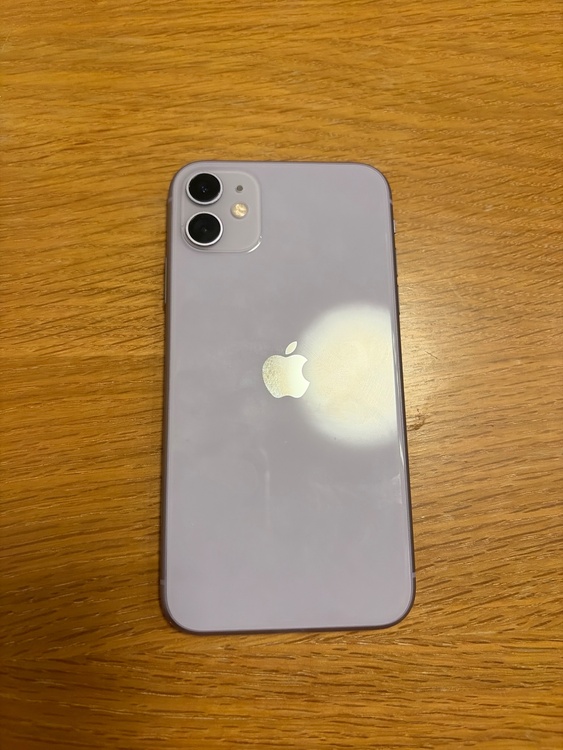 iPhone11 128GB au（スマホ）の商品画像 - 査定依頼日：2026年3月25日 - 最高査定価格：21,000円