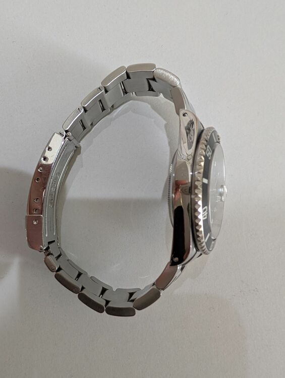 ロレックス サブマリーナー 16610（高級時計）の商品画像 - 査定依頼日：2025年6月14日 - 最高査定価格：1,300,000円