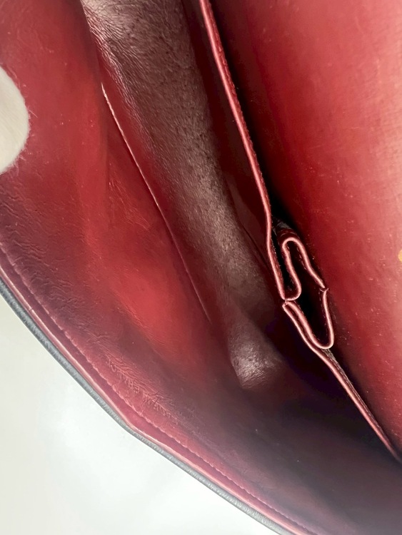 ダブルチェーンダブルフラップマトラッセ23ブラック（ブランドバッグ）の商品画像 - 査定依頼日：2025年12月17日 - 最高査定価格：200,000円