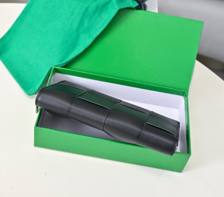 ボッテガ・ヴェネタ  （ブランドバッグ）の商品画像 - 査定依頼日：2025年7月13日 - 最高査定価格：50,000円