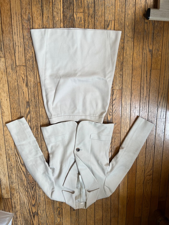 バーバリースーツ（古着・ファッション）の商品画像 - 査定依頼日：2026年1月18日 - 最高査定価格：500円