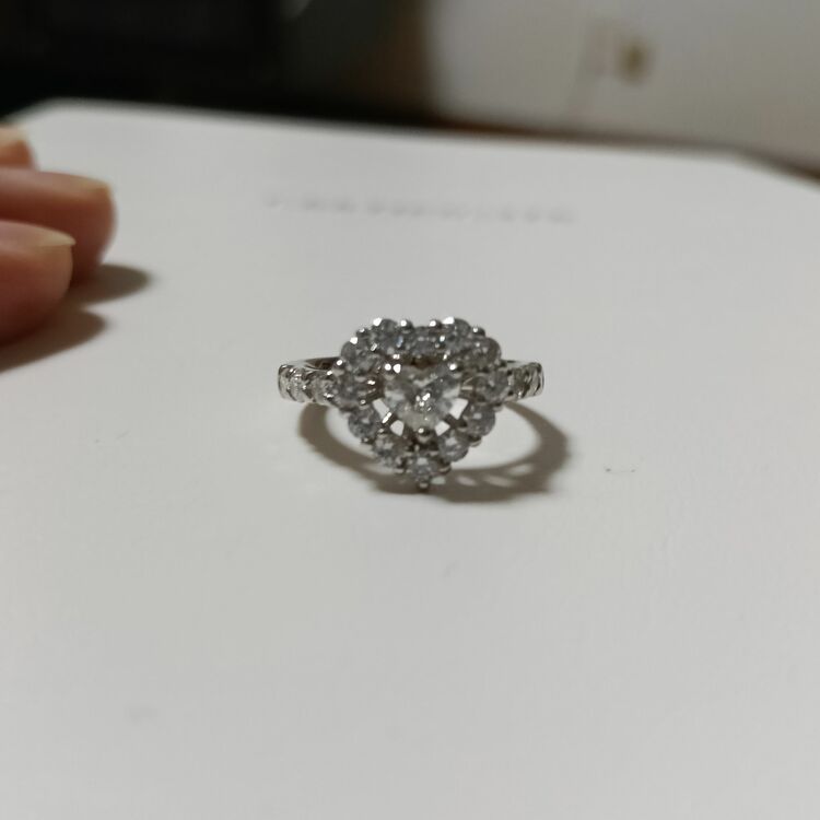 ダイアモンド　リング（宝石）の商品画像 - 査定依頼日：2025年11月30日 - 最高査定価格：40,000円