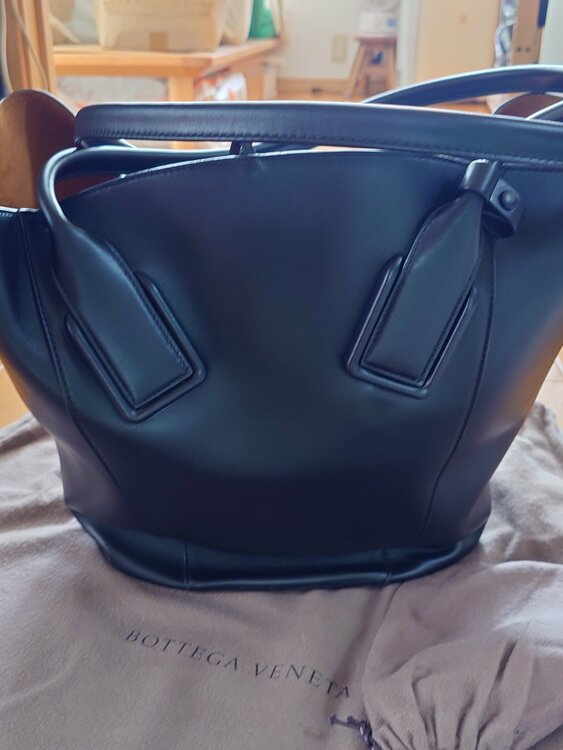 BOTTEGAVENETA（ブランドバッグ）の商品画像 - 査定依頼日：2026年9月22日 - 最高査定価格：90,000円