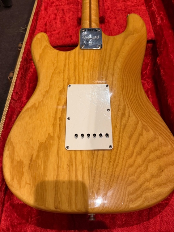 Fender Custom Shop 54 Stratocaster FMT（ピアノ・楽器・PA機材）の商品画像 - 査定依頼日：2026年3月24日 - 最高査定価格：200,000円