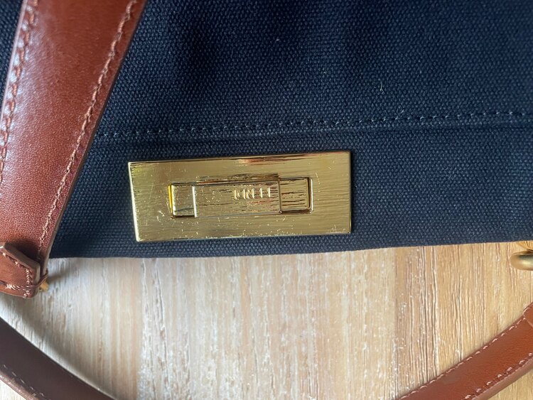 フェンディ  （ブランドバッグ）の商品画像 - 査定依頼日：2025年3月17日 - 最高査定価格：55,000円