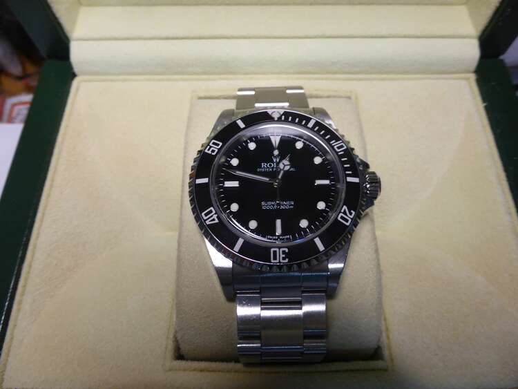 ロレックス サブマリーナー 14060M（高級時計）の商品画像 - 査定依頼日：2025年5月31日 - 最高査定価格：1,350,000円