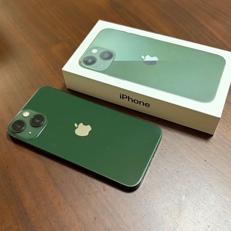 au版 iPhone13 mini 128GB（スマホ）の商品画像 - 査定依頼日：2026年6月2日 - 最高査定価格：23,000円