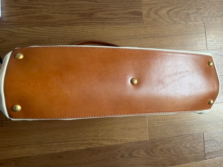 フェンディ  （ブランドバッグ）の商品画像 - 査定依頼日：2025年6月13日 - 最高査定価格：80,000円