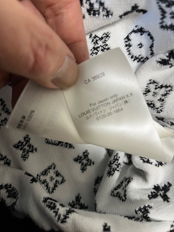 モノグラムグラディエントフーディ（古着・ファッション）の商品画像 - 査定依頼日：2025年10月30日 - 最高査定価格：100,000円