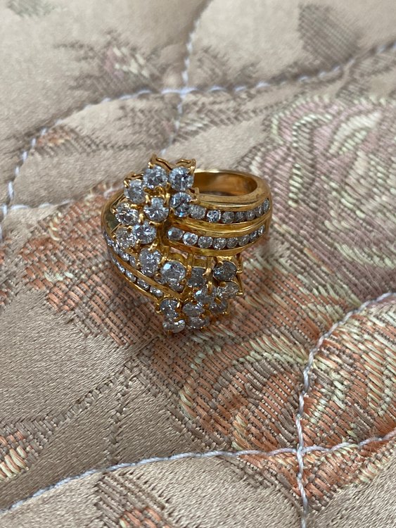 ダイヤリング（宝石）の商品画像 - 査定依頼日：2023年1月28日 - 最高査定価格：100,000円