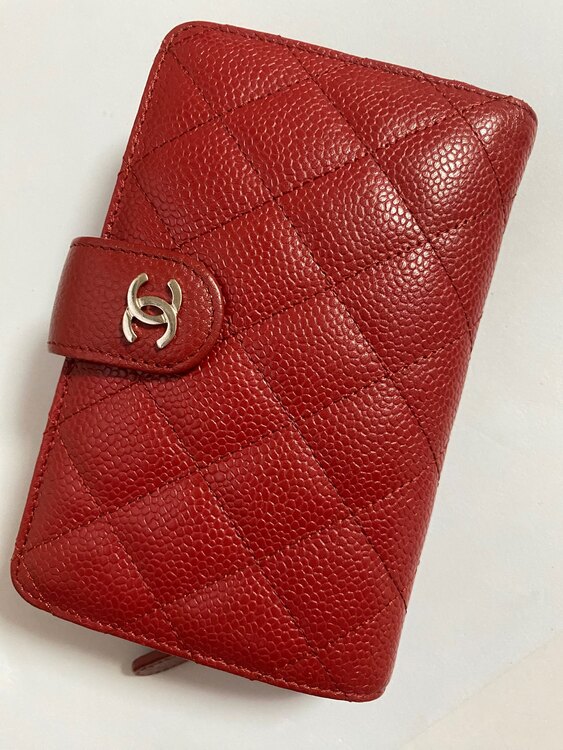 シャネル　キャビアスキン　財布（ブランド財布・小物）の商品画像 - 査定依頼日：2025年2月2日 - 最高査定価格：35,000円