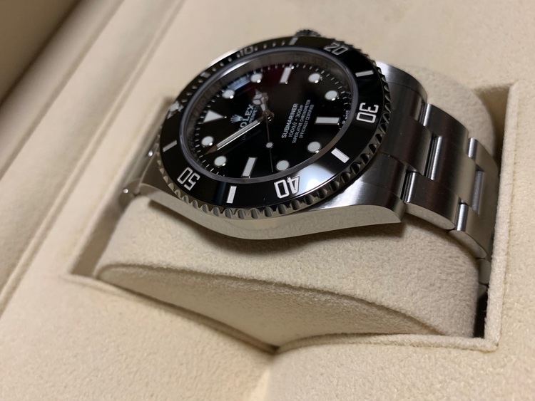 ロレックス サブマリーナー （高級時計）の商品画像 - 査定依頼日：2025年11月6日 - 最高査定価格：1,820,000円