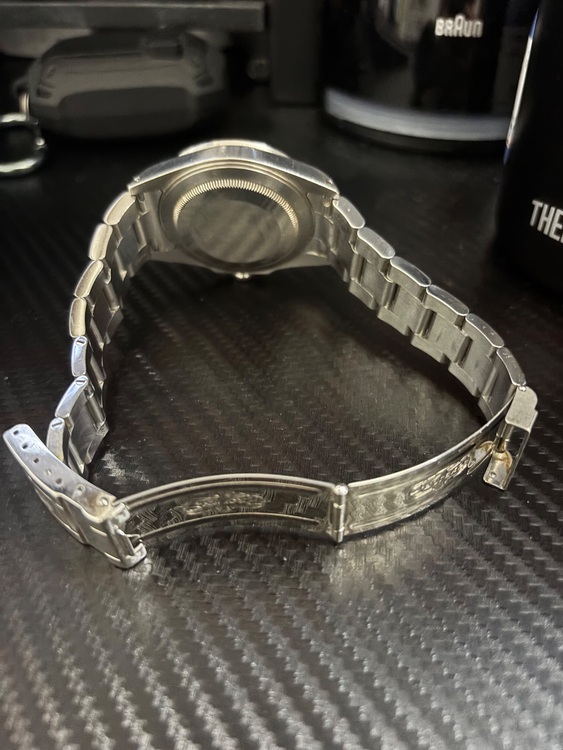 エクスプローラ2 黒文字盤（高級時計）の商品画像 - 査定依頼日：2025年7月31日 - 最高査定価格：1,000,000円