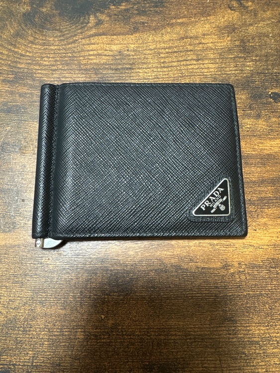 プラダ  （ブランドバッグ）の商品画像 - 査定依頼日：2025年6月5日 - 最高査定価格：1,000円