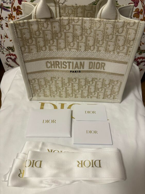 ディオール  （ブランドバッグ）の商品画像 - 査定依頼日：2025年7月19日 - 最高査定価格：120,000円