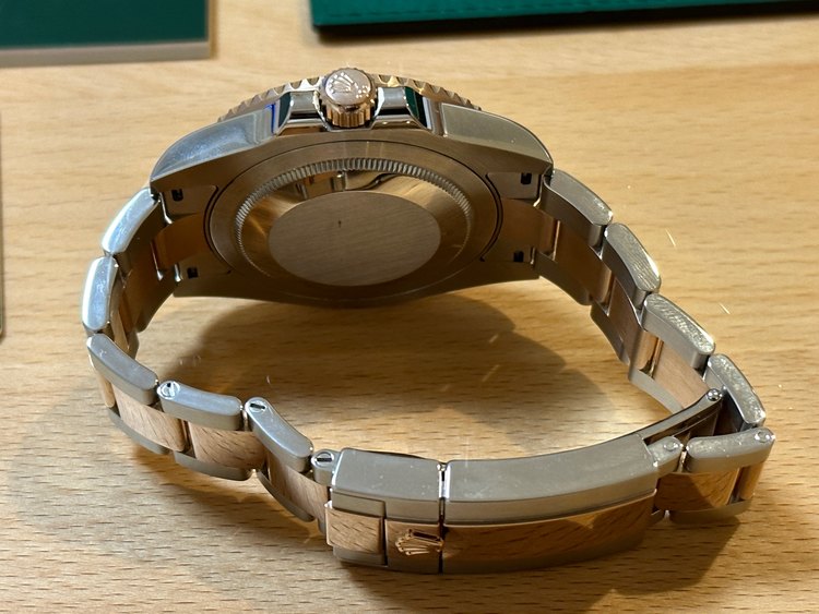 カフェオレ（高級時計）の商品画像 - 査定依頼日：2023年3月8日 - 最高査定価格：2,580,000円