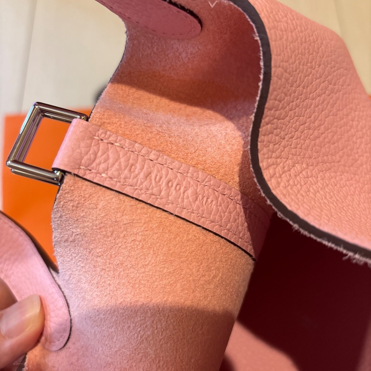 ピコタンロック pm18 ローズサクラ（ブランドバッグ）の商品画像 - 査定依頼日：2025年7月19日 - 最高査定価格：600,000円