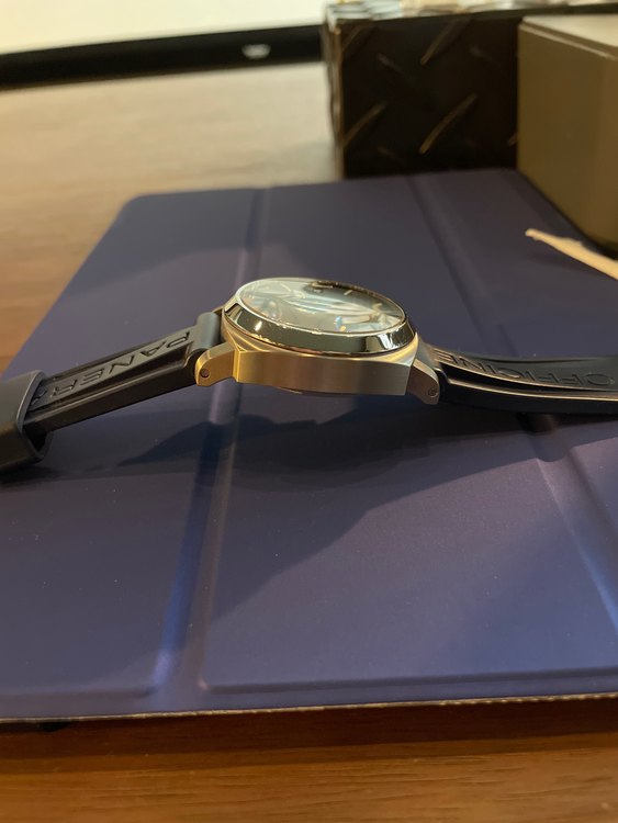 ルミノールマリーナ （高級時計）の商品画像 - 査定依頼日：2022年12月14日 - 最高査定価格：430,000円