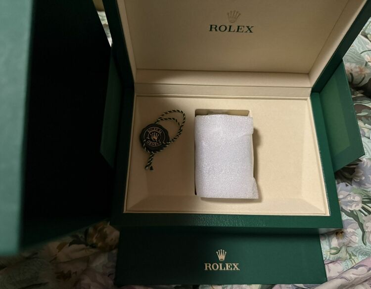 サブマリーナデイト（高級時計）の商品画像 - 査定依頼日：2025年7月26日 - 最高査定価格：2,150,000円