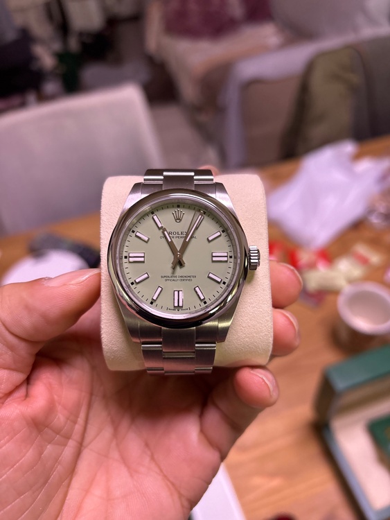 オイスターパーペチュアル（高級時計）の商品画像 - 査定依頼日：2026年1月5日 - 最高査定価格：1,800,000円