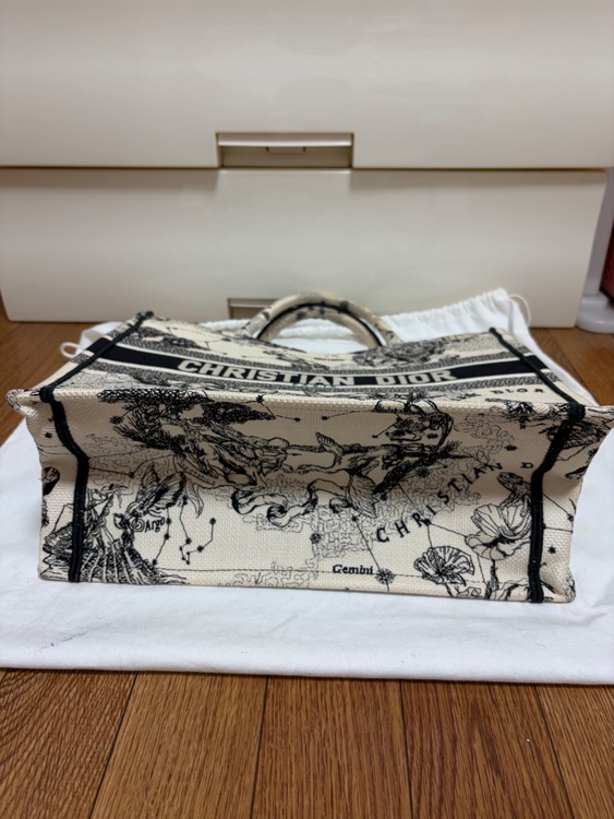 ディオール  （ブランドバッグ）の商品画像 - 査定依頼日：2026年3月3日 - 最高査定価格：140,000円