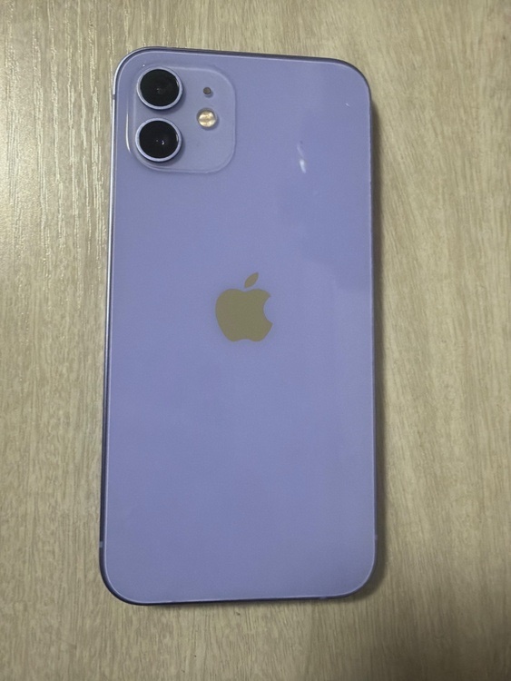 iPhone12 256G バッテリー残量69%（スマホ）の商品画像 - 査定依頼日：2026年4月23日 - 最高査定価格：35,000円