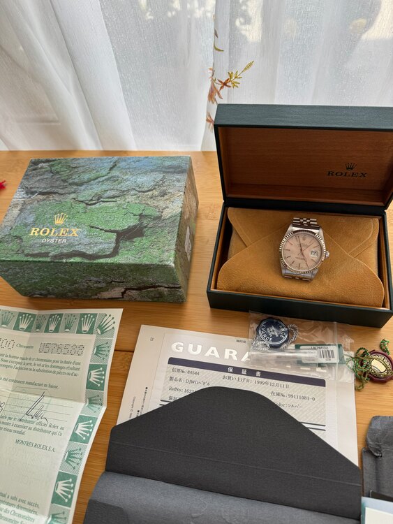 ロレックス デイトジャスト DJWGべzホワイト（高級時計）の商品画像 - 査定依頼日：2025年3月30日 - 最高査定価格：840,000円