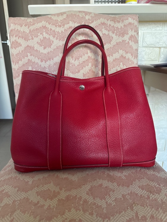 ネゴンダ（ブランドバッグ）の商品画像 - 査定依頼日：2025年10月6日 - 最高査定価格：270,000円