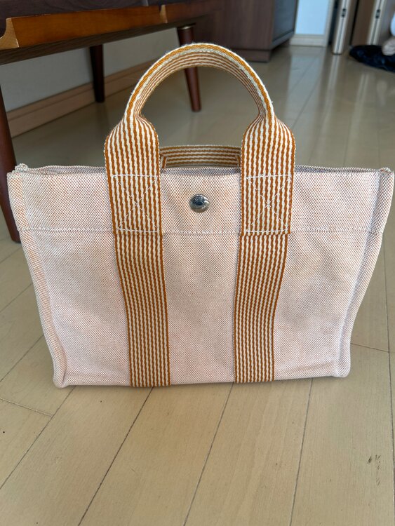 エルメス フールトゥ （ブランドバッグ）の商品画像 - 査定依頼日：2025年1月19日 - 最高査定価格：21,000円