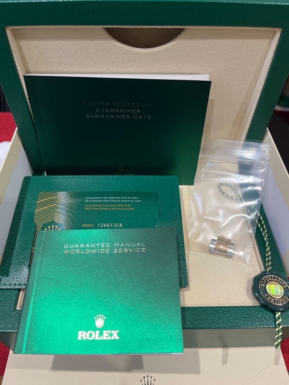 ロレックス サブマリーナー 126613L（高級時計）の商品画像 - 査定依頼日：2026年2月1日 - 最高査定価格：2,950,000円