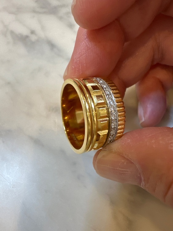 ブシュロン　クワトロ　ラディアント（金・貴金属）の商品画像 - 査定依頼日：2025年10月24日 - 最高査定価格：750,000円