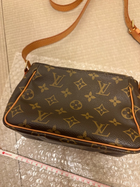 モノグラム　ヴィバシテ（ブランドバッグ）の商品画像 - 査定依頼日：2026年10月7日 - 最高査定価格：102,000円