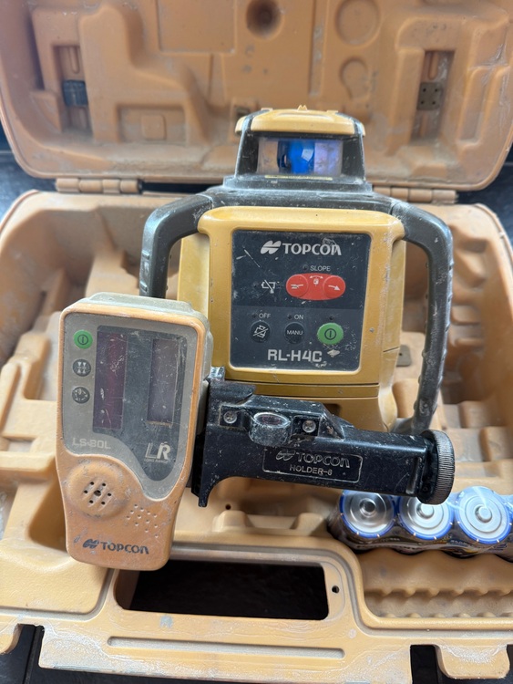 トプコン　RL-H4C（電動工具・農機具・業務用機械）の商品画像 - 査定依頼日：2025年11月16日 - 最高査定価格：5,000円